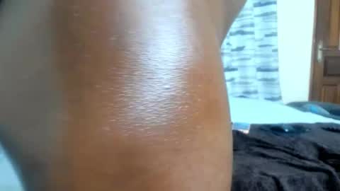 Snapshot of coco_leila chatting on February 13, 2025, 6:20 am coco_leila online show from February 13, 2025, 6:20 am