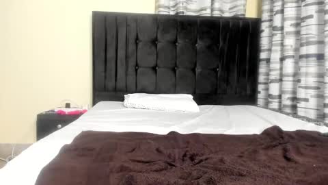 Snapshot of coco_leila chatting on February 26, 2025, 7:27 pm coco_leila online show from February 26, 2025, 7:27 pm