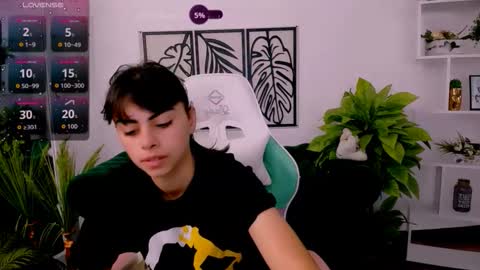Olivia online show from September 12, 2025, 5:40 am