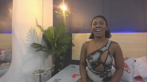 cocoaqueen_ online show from July 3, 2026, 11:38 am