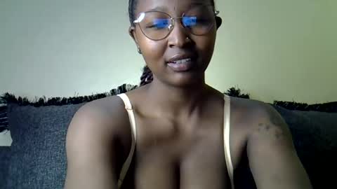 Snapshot of cocobaby_ chatting on June 27, 2026, 7:46 am Coco online show from June 27, 2026, 7:46 am