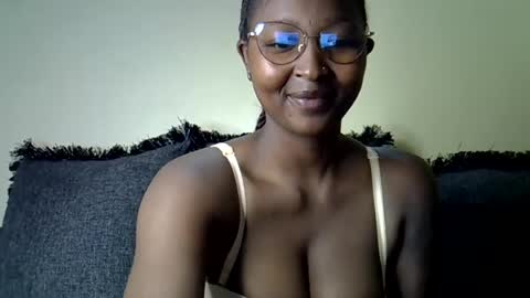 Snapshot of cocobaby_ chatting on June 29, 2026, 2:51 am Coco online show from June 29, 2026, 2:51 am
