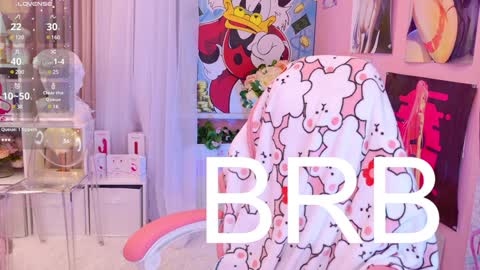 Snapshot of coconut_mia chatting on December 8, 2024, 12:07 am Mia online show from December 8, 2024, 12:07 am