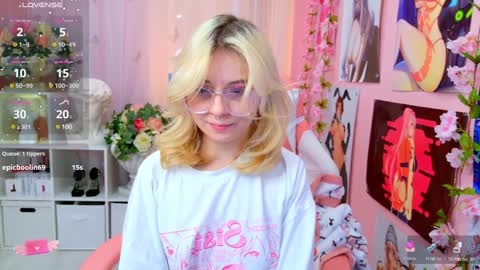 Snapshot of coconut_mia chatting on January 18, 2025, 3:20 am Mia online show from January 18, 2025, 3:20 am