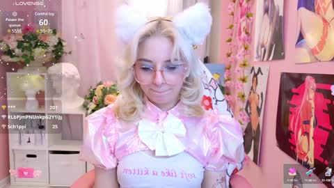 Snapshot of coconut_mia chatting on February 4, 2025, 12:08 am Mia online show from February 4, 2025, 12:08 am