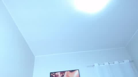 Snapshot of coconutt_oil chatting on February 22, 2026, 9:08 am coconutt_oil online show from February 22, 2026, 9:08 am