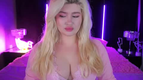 onlyfans amyleyy online show from February 10, 2025, 7:26 am