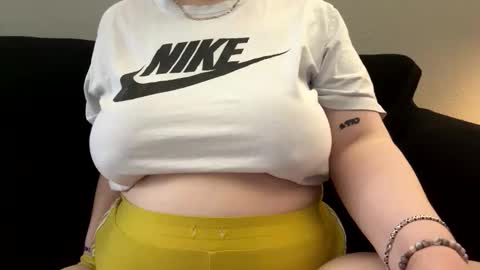 TheGoddessCodie online show from April 23, 2026, 3:25 pm