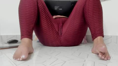 laurita online show from December 21, 2024, 3:36 am