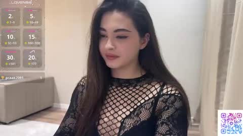Snapshot of coffee_wihtout_milk chatting on April 28, 2026, 1:15 am Yumi online show from April 28, 2026, 1:15 am