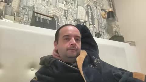 colambus555 online show from October 8, 2025, 7:44 pm