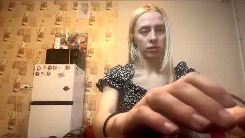 Katherine online show from November 5, 2025, 9:53 am