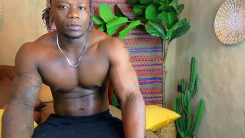 Snapshot of colethunder chatting on December 17, 2024, 10:32 pm ColeThunder online show from December 17, 2024, 10:32 pm