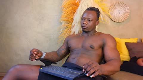 Snapshot of colethunder chatting on December 23, 2024, 10:33 pm ColeThunder online show from December 23, 2024, 10:33 pm