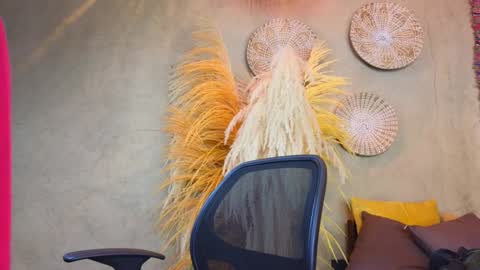 Snapshot of colethunder chatting on December 29, 2024, 7:32 pm ColeThunder online show from December 29, 2024, 7:32 pm