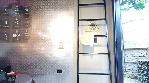 Snapshot of colethunder chatting on January 10, 2025, 5:56 pm ColeThunder online show from January 10, 2025, 5:56 pm