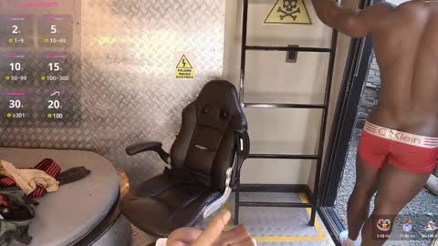 Snapshot of colethunder chatting on January 13, 2025, 10:24 pm ColeThunder online show from January 13, 2025, 10:24 pm