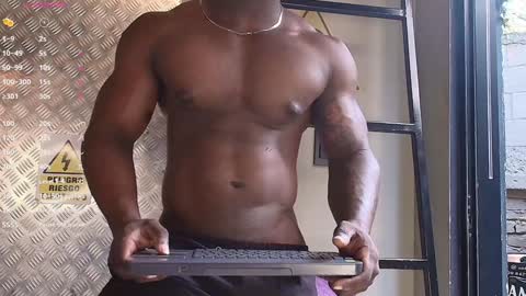 Snapshot of colethunder chatting on January 15, 2025, 7:23 pm ColeThunder online show from January 15, 2025, 7:23 pm