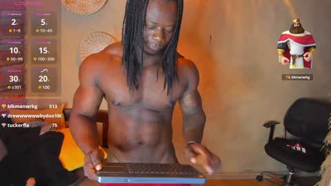 Snapshot of colethunder chatting on February 3, 2025, 1:30 am ColeThunder online show from February 3, 2025, 1:30 am