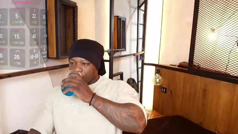 Snapshot of colethunder chatting on March 2, 2025, 7:12 pm ColeThunder online show from March 2, 2025, 7:12 pm