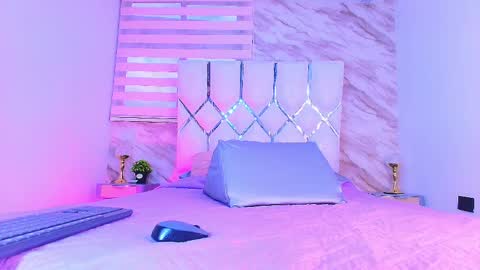 colett online show from April 1, 2026, 1:12 pm