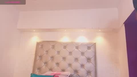         online show from September 23, 2025, 12:08 pm