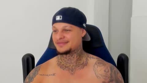 Snapshot of colin_prince2 chatting on February 7, 2025, 10:52 pm COLIN online show from February 7, 2025, 10:52 pm