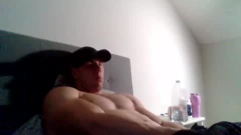 Snapshot of college_muscle chatting on January 23, 2025, 9:29 pm foreverxshredded online show from January 23, 2025, 9:29 pm