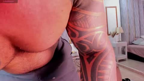 Snapshot of college_muscle_ass chatting on September 18, 2025, 1:57 pm college_muscle_ass online show from September 18, 2025, 1:57 pm