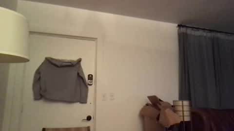 collegeboy3118 online show from November 7, 2025, 2:22 am