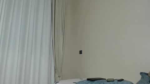 Collin  independent model online show from February 6, 2025, 10:00 pm