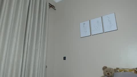 Collin  independent model online show from October 10, 2025, 9:14 pm