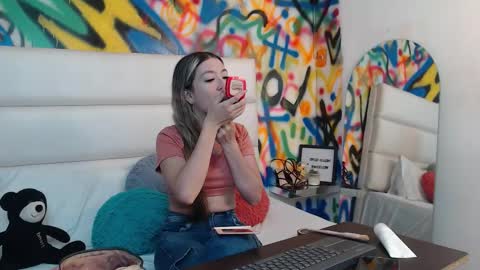 valentina online show from January 18, 2026, 11:58 am