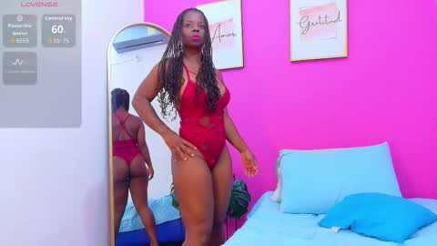 Lauren online show from October 10, 2025, 7:24 pm