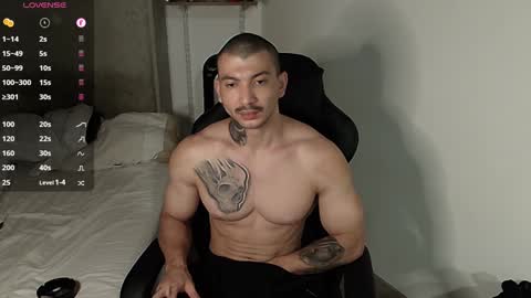 colombianmuscle8 online show from February 4, 2025, 3:00 am