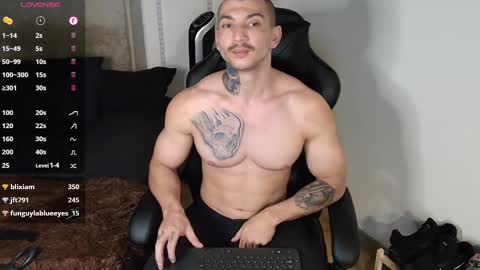 colombianmuscle8 online show from February 10, 2025, 12:30 am