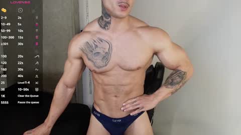 Snapshot of colombianmuscle8 chatting on July 14, 2026, 3:18 pm colombianmuscle8 online show from July 14, 2026, 3:18 pm