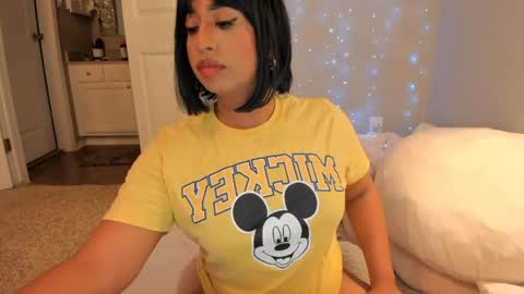 Snapshot of colombiantexas chatting on April 28, 2026, 4:06 am ........ Instagram Lorysexys online show from April 28, 2026, 4:06 am