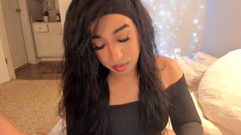 Snapshot of colombiantexas chatting on May 15, 2026, 8:10 am ........ Instagram Lorysexys online show from May 15, 2026, 8:10 am