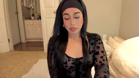 Snapshot of colombiantexas chatting on June 11, 2026, 3:15 am ........ Instagram Lorysexys online show from June 11, 2026, 3:15 am