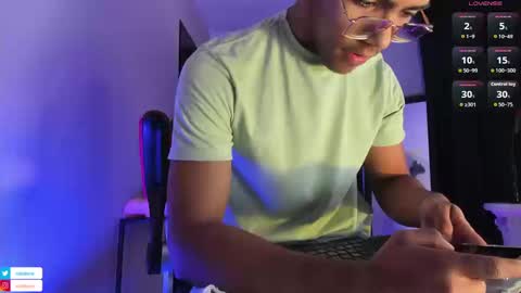 colstorw_ online show from September 10, 2025, 1:00 pm