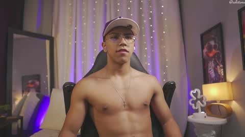 Snapshot of colstorw_ chatting on March 6, 2026, 10:01 am colstorw_ online show from March 6, 2026, 10:01 am