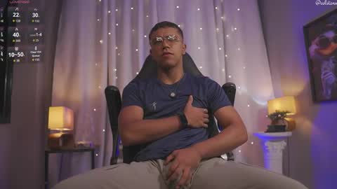 Snapshot of colstorw_ chatting on March 19, 2026, 10:08 am colstorw_ online show from March 19, 2026, 10:08 am