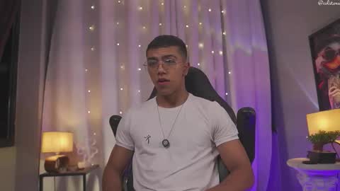 Snapshot of colstorw_ chatting on March 20, 2026, 10:42 am colstorw_ online show from March 20, 2026, 10:42 am