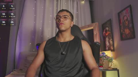 Snapshot of colstorw_ chatting on March 31, 2026, 10:04 am colstorw_ online show from March 31, 2026, 10:04 am