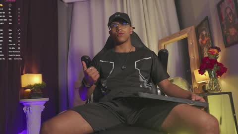 Snapshot of colstorw_ chatting on April 10, 2026, 10:42 am colstorw_ online show from April 10, 2026, 10:42 am