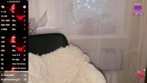 Mia online show from December 3, 2025, 10:57 am