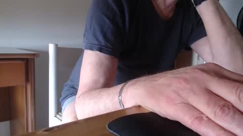 comemivuoi2 online show from April 16, 2026, 2:29 pm