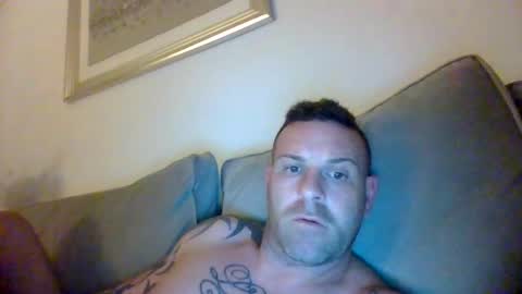 Snapshot of comesee10 chatting on November 9, 2025, 10:08 pm comesee10 online show from November 9, 2025, 10:08 pm