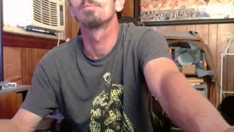 Nelson or ComicKing and sometime Peachy143 online show from November 26, 2025, 8:32 pm